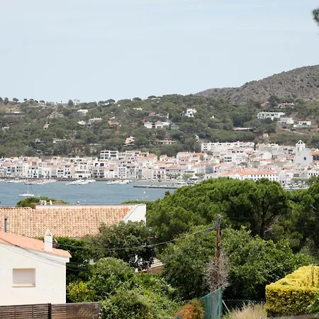 Дом отдыха Ideal House For Families With Pool El Port De La Selva