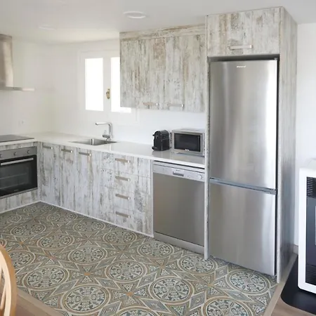 Дом отдыха Ideal House For Families With Pool El Port De La Selva