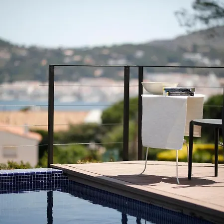 Дом отдыха Ideal House For Families With Pool El Port De La Selva